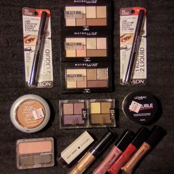 Assorted Cosmetics Bundle - Picture 1 of 15
